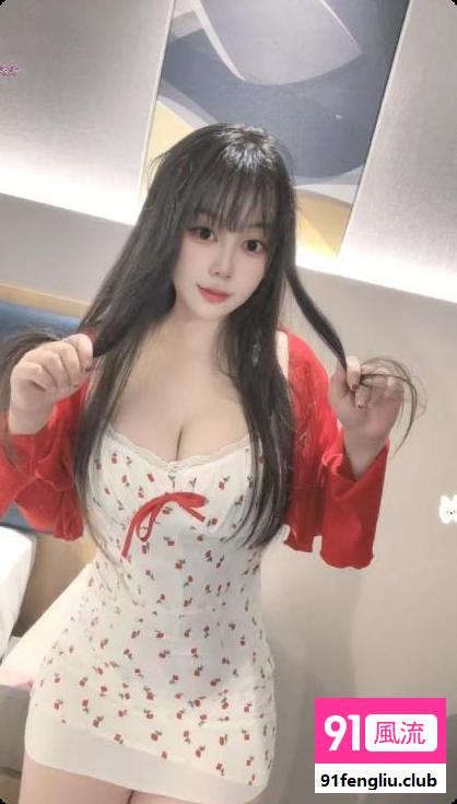 大胸小姐姐